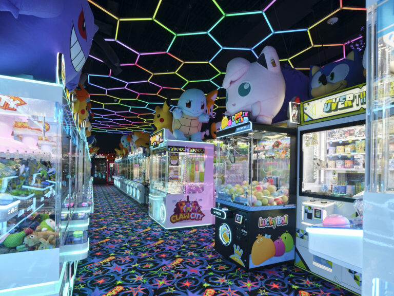 Clackamas Claw machines